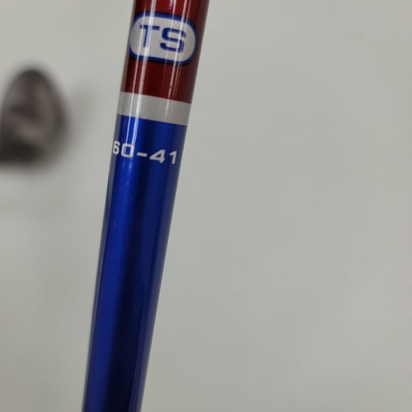 USKG Driver 1 Release 420 Tour Series-6 Graphite 60-41 Shaft RH Heal Dent - Picture 11 of 12